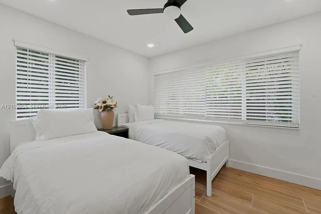 North Palm Beach Village — Photo 2