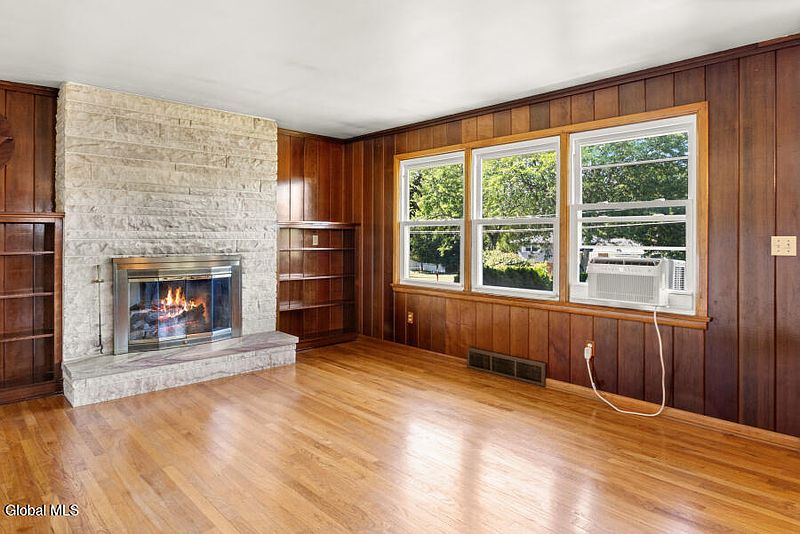 3rd image of 7 Kling Terrace