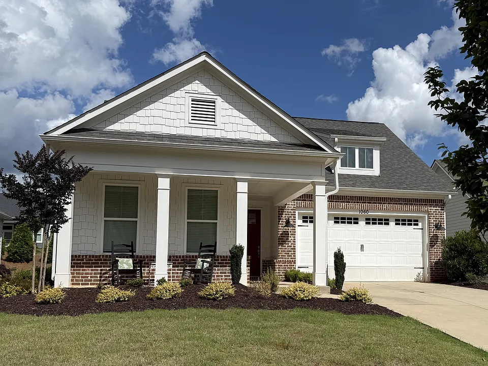 1060 Providence Loop