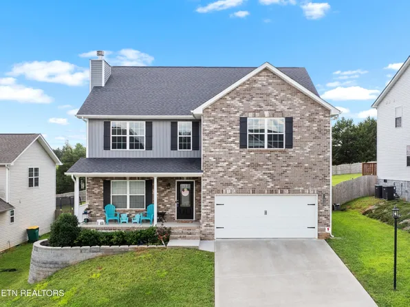 1152 Cloud View Dr, Powell, TN 37849