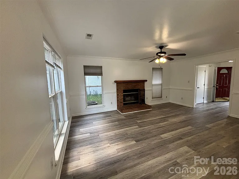 9419 Oren Thompson Rd — Photo 9