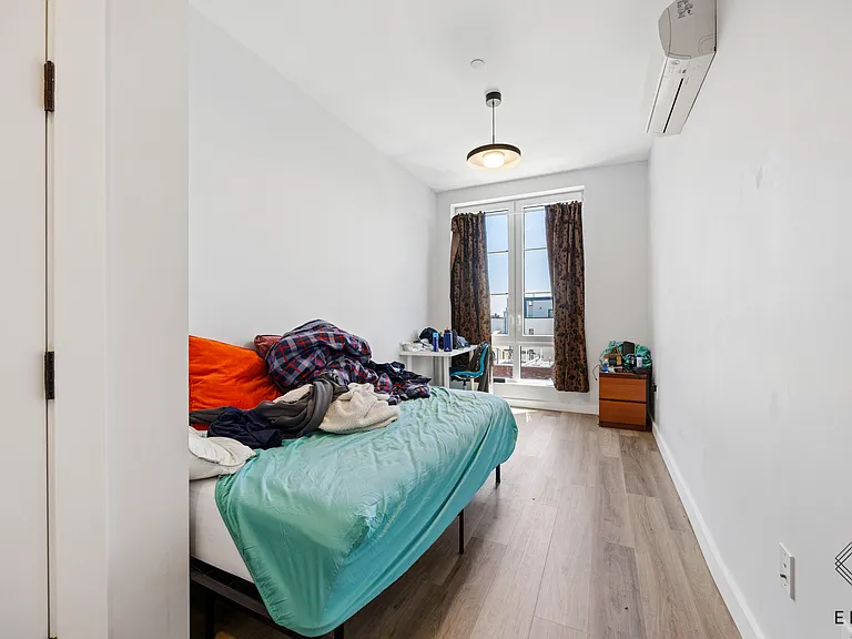 2913 Snyder Ave #5R — Photo 4