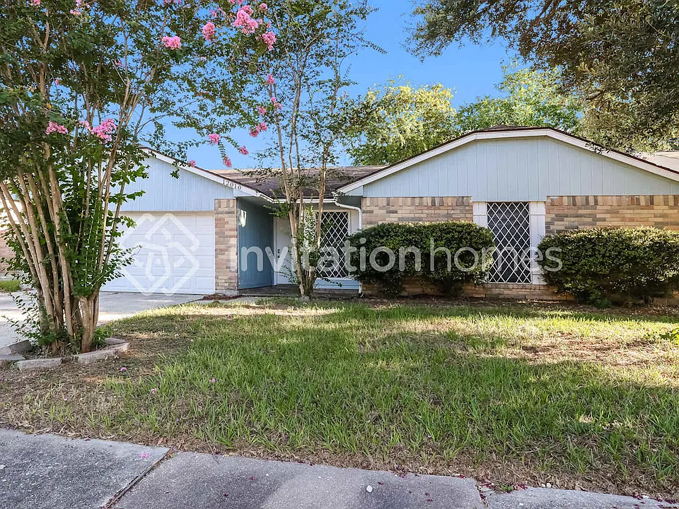 12010 Fork Creek Dr