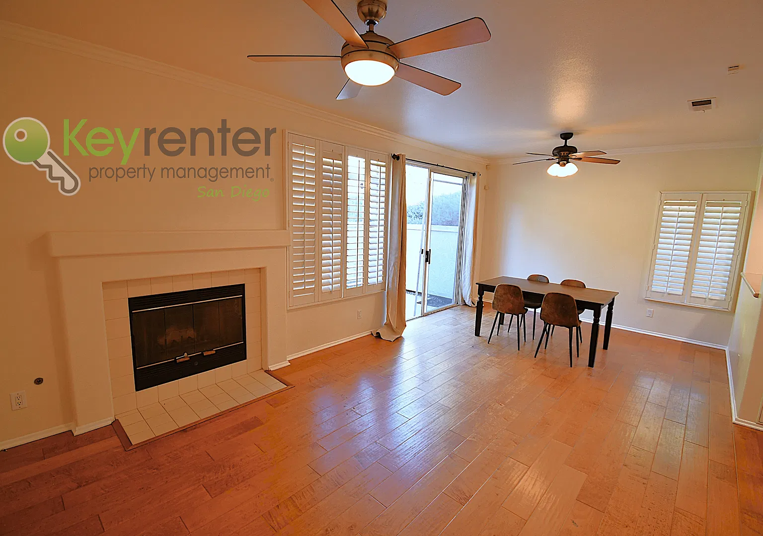 Two-Story Townhouse |Poway School District| 1.2 miles to I-15 Highway — Photo 2