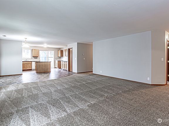 4th image of 5739 Arcarro Court SE