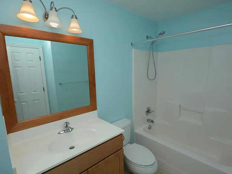 2216 E Berrie Cir — Photo 40