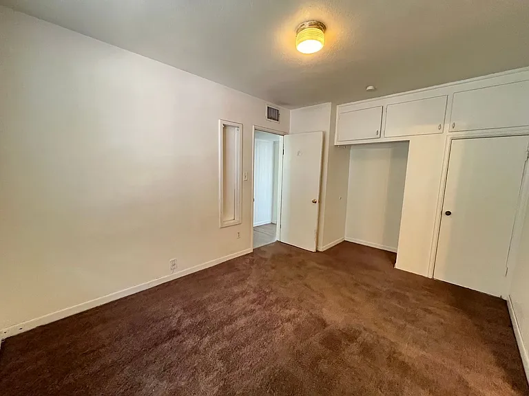373 N Bruce St — Photo 10