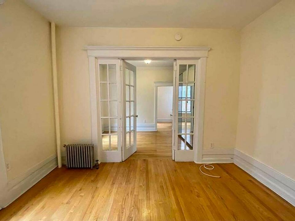 1st image of 442 14th St APT 1c