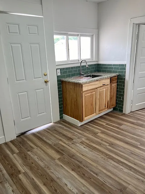 1 bed, 650 sqft, $995 — Photo 3