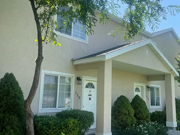 158 Coventry Pl — Photo 1
