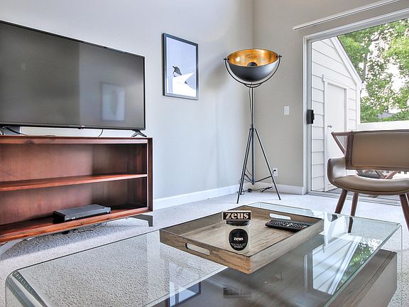 3rd image of 2147 Newhall St APT 736