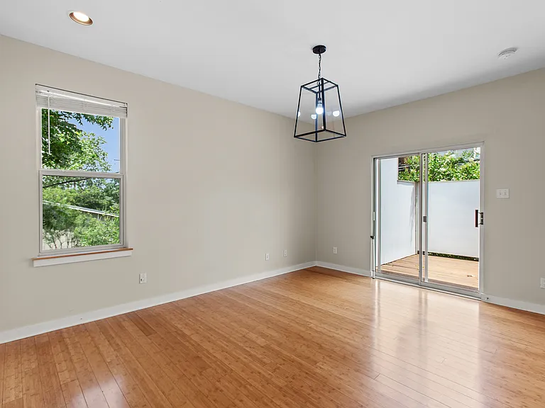 2314 S 5th St — Photo 25