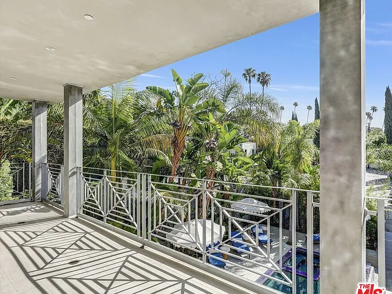 1724 N Sierra Bonita Ave — Photo 25