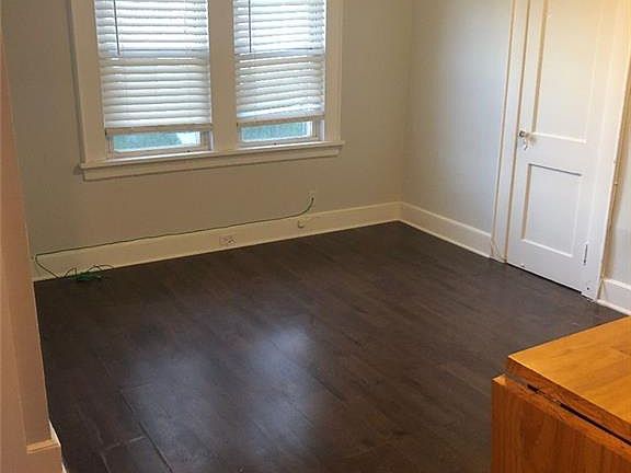 3rd image of 133 Ocean Ave