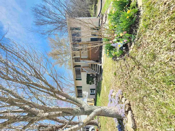 606 W Kennedy Dr, De Soto, IL 62924