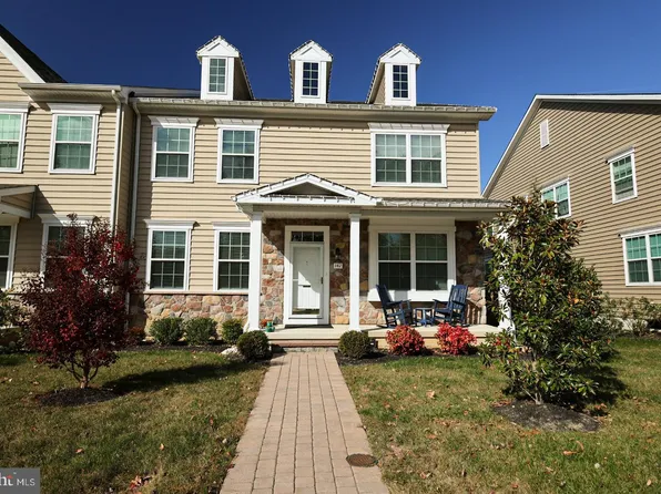 142 Grissom Dr, Bear, DE 19701