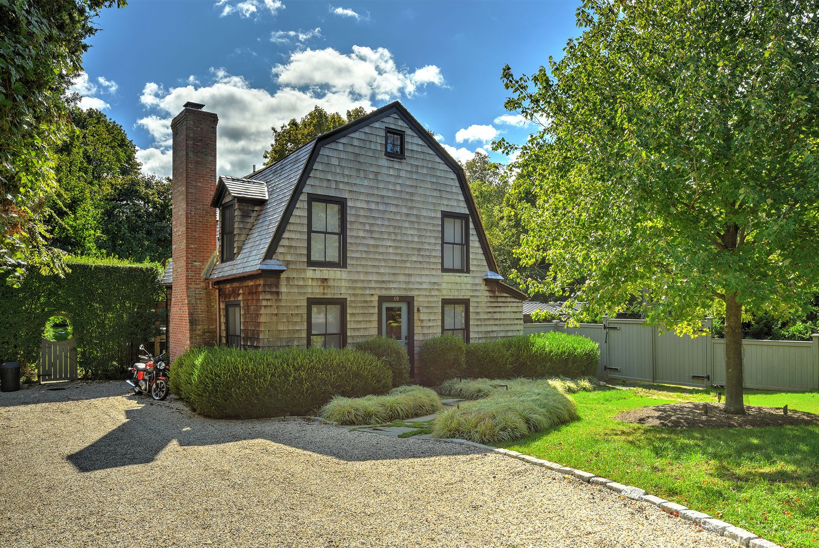  Cedar shake Gambrel 