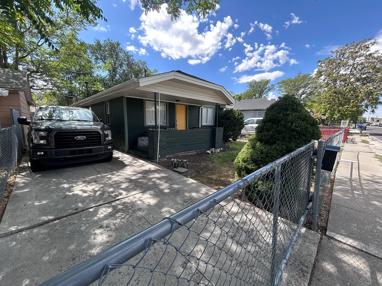 2 bed, $2,300 — Photo 1