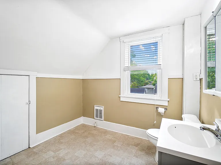 321 S Short St — Photo 17