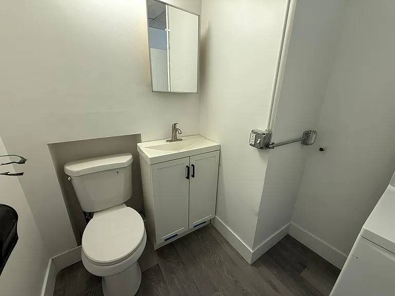 970 W. Montana St. — Photo 15