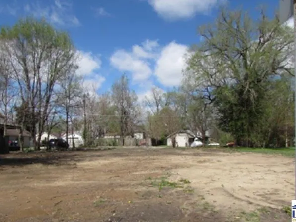 1620 Liberty Ave, Terre Haute, IN 47807