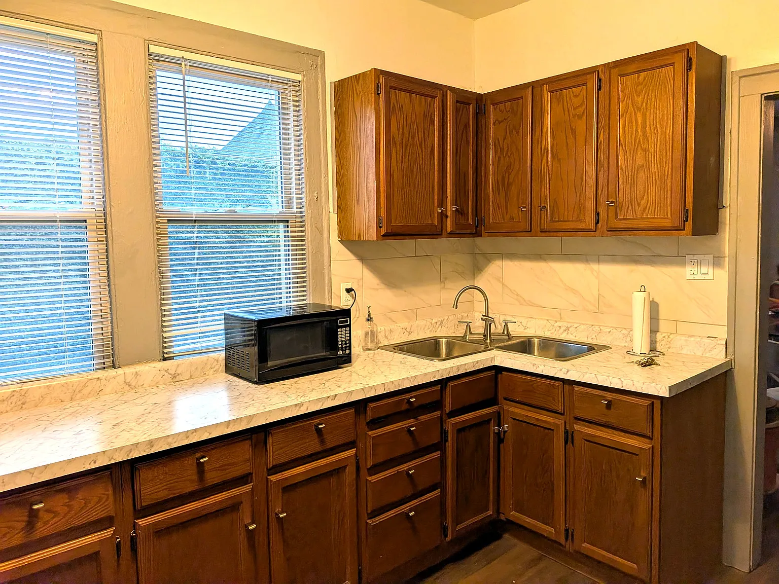 2 bed, $1,375 — Photo 4