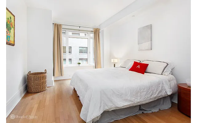 Sold by Douglas Elliman | media 6