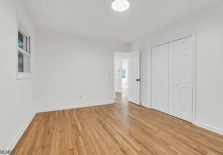 55 Orchard Dr — Photo 13