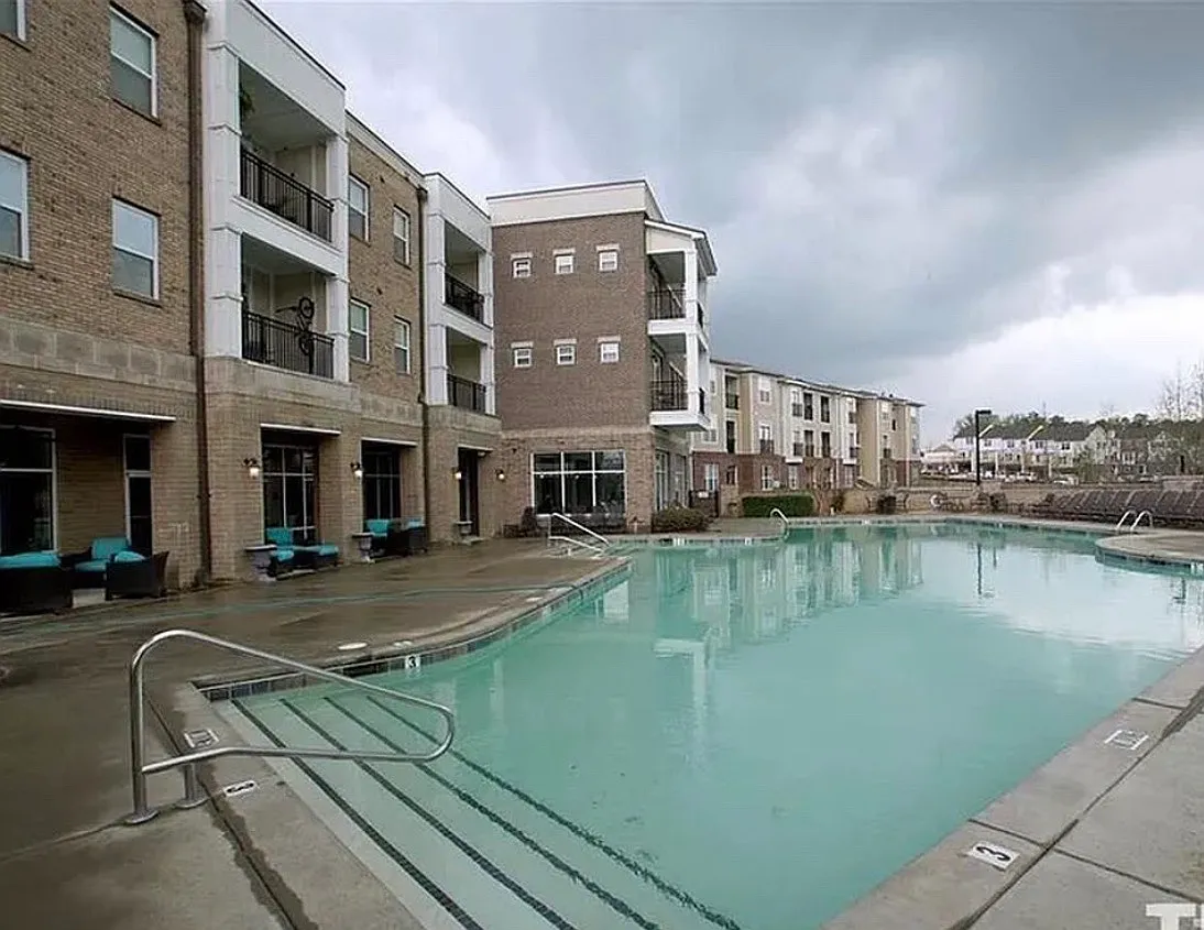 3 bed, 3.5 bath, 1700 sqft, $1,897 — Photo 4