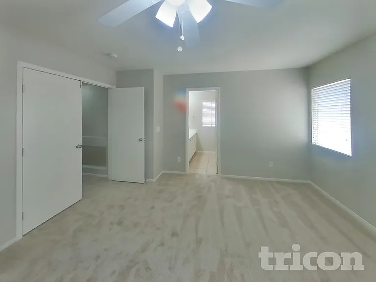 10207 Ghost Gum St — Photo 8