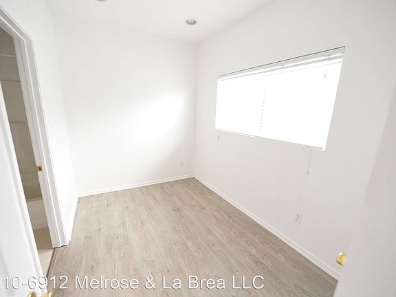 5th image of 6910 1/2 Melrose Ave APT 3