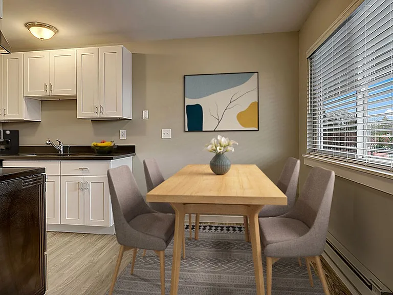 Breezy Apartments — Photo 18