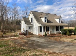 105 Colonial Dr, Pelzer, SC 29669