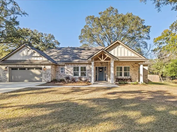 3006 Giles Pl, Tallahassee, FL 32309