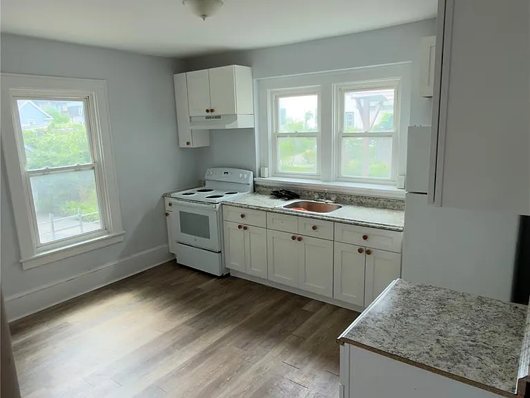 21 Hoffman Ave #1 — Photo 8