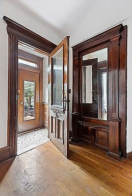 2nd image of 585 Eastern Pkwy #1