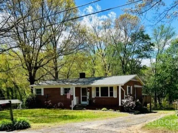 1807 27th St, Hickory, NC 28601