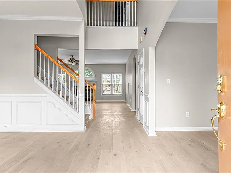 2030 Brook Meadow Dr — Photo 2