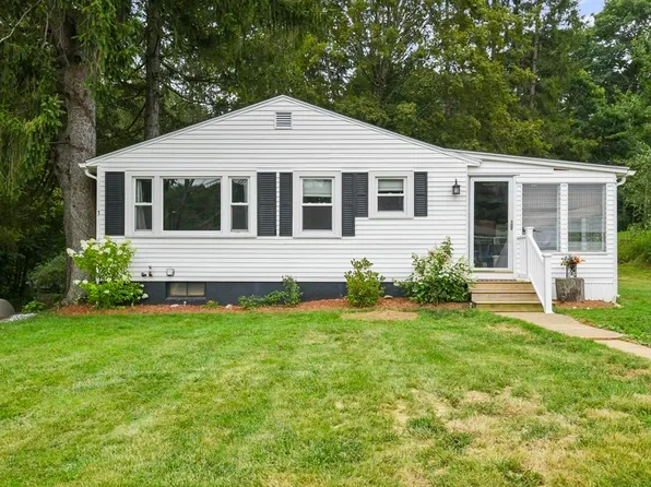 3 Sandy Dr, North Brookfield, MA 01535