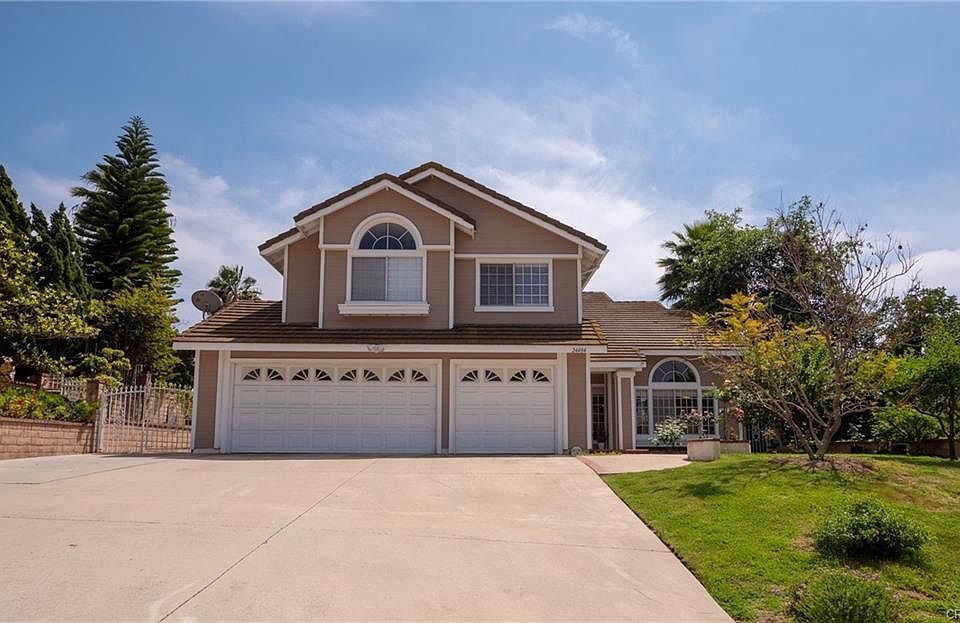 1st image of 24484 Eastgate Dr