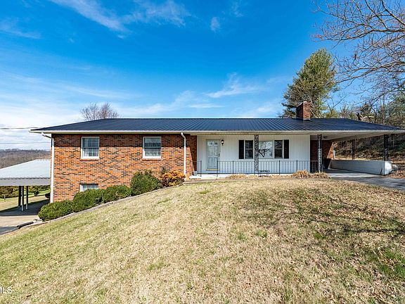 2nd image of 180 Huntland Rd