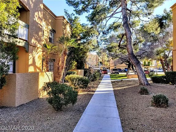 3rd image of 5142 S Jones Blvd Unit 106