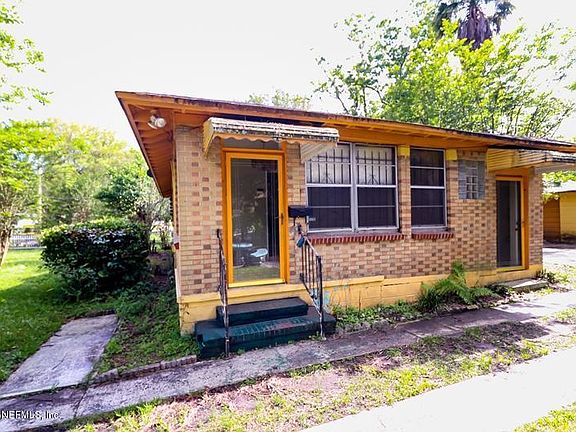 4th image of 5618 Minosa Cir E