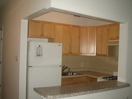 Rented by Brooklyn Heights Real Estate Inc | media 21