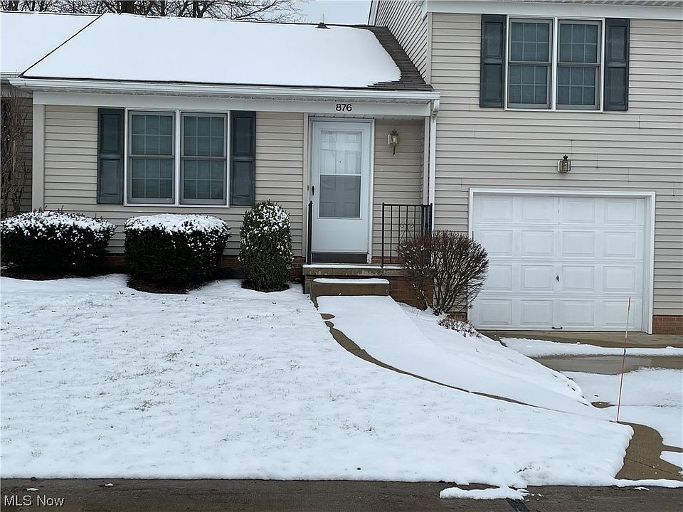 1st image of 876 Quinebaug Ct