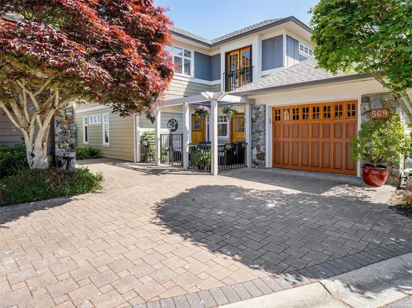 569 Caselton Pl, Saanich, BC V8Z 7Y5