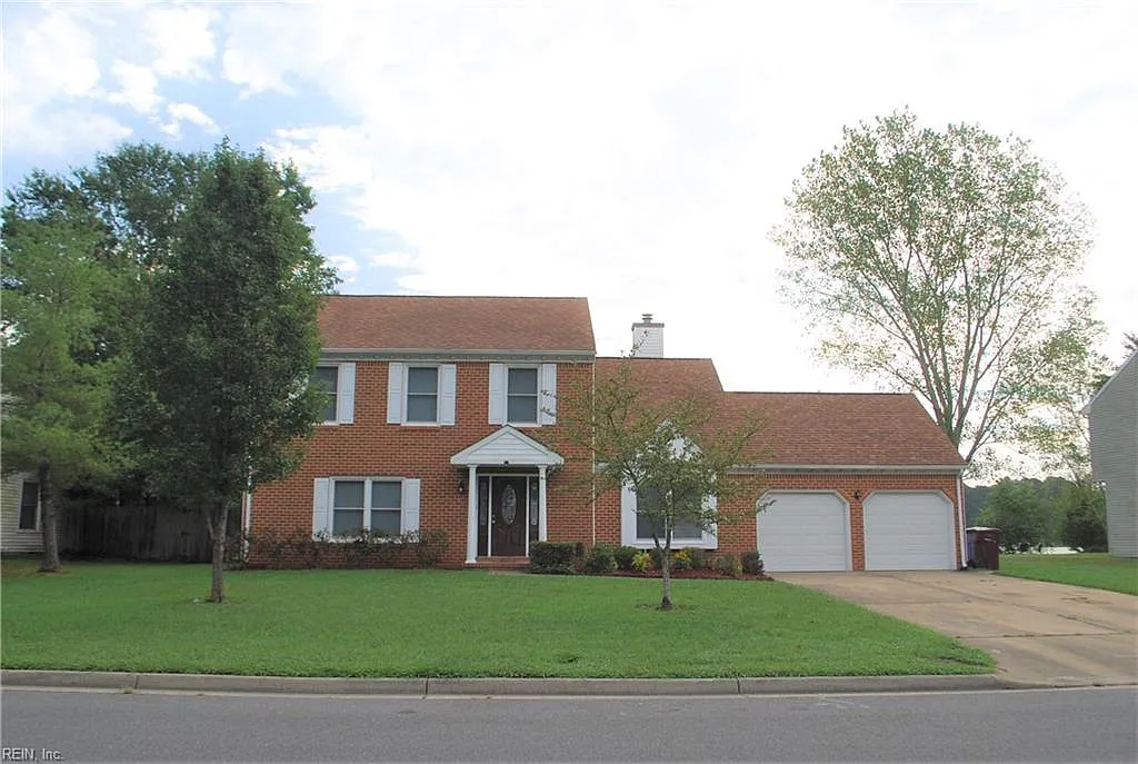 Building Photo - 513 Creekwood Dr