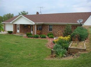 398 D E Brown Rd, Brandenburg, KY 40108