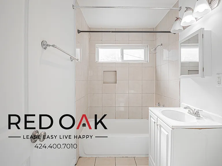 1303 W 25th St #2 — Photo 8
