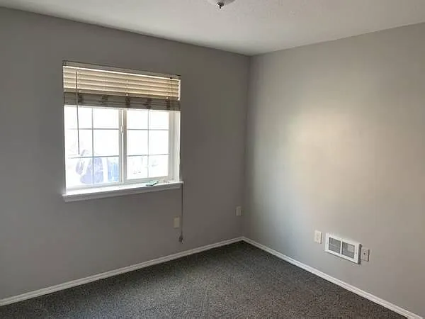 1206 E Poplar St #2 — Photo 6